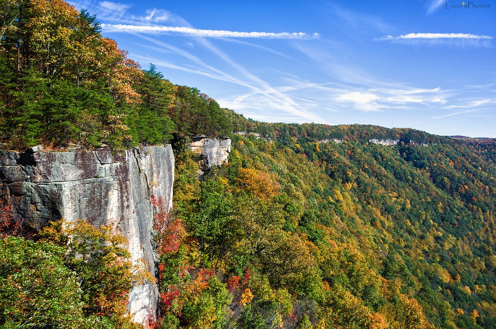  Diamond Point Overlook via the Endless Wall Trail 
